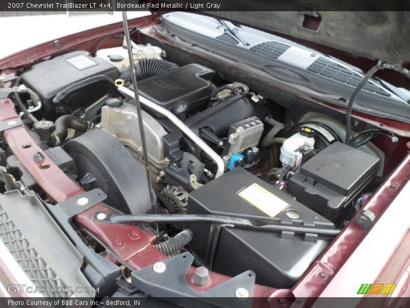 Bordeaux Red Metallic / Light Gray 2007 Chevrolet TrailBlazer LT 4x4