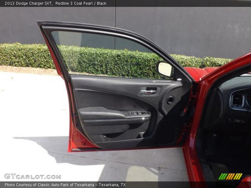 Redline 3 Coat Pearl / Black 2013 Dodge Charger SXT