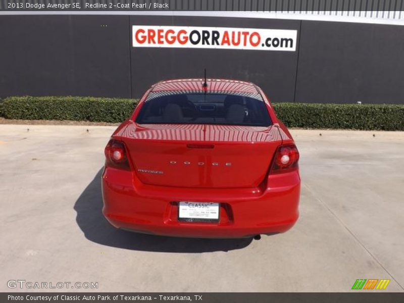 Redline 2-Coat Pearl / Black 2013 Dodge Avenger SE