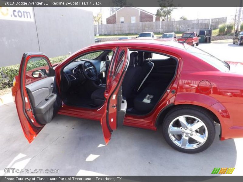 Redline 2-Coat Pearl / Black 2013 Dodge Avenger SE