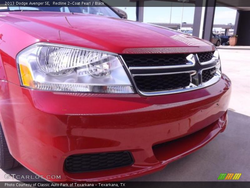 Redline 2-Coat Pearl / Black 2013 Dodge Avenger SE