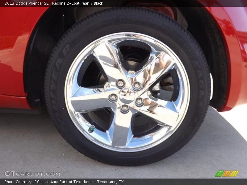 Redline 2-Coat Pearl / Black 2013 Dodge Avenger SE