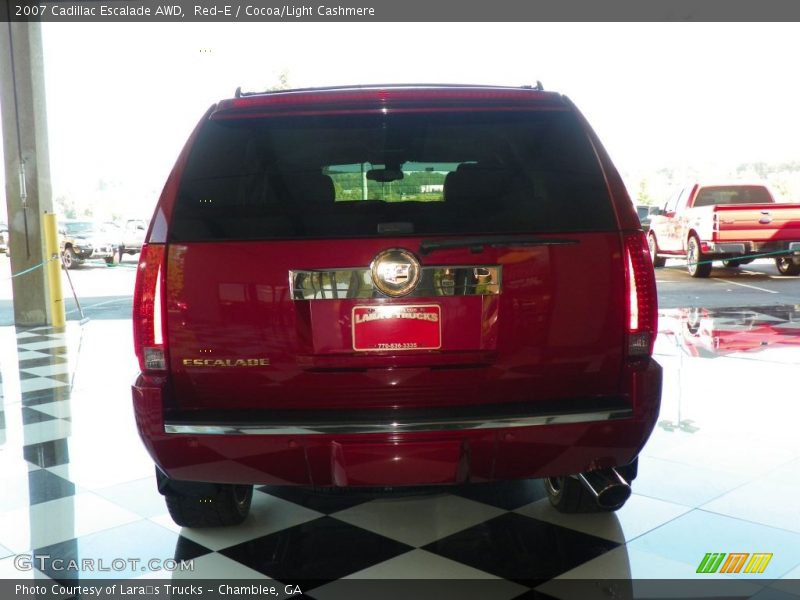 Red-E / Cocoa/Light Cashmere 2007 Cadillac Escalade AWD