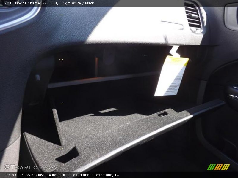 Bright White / Black 2013 Dodge Charger SXT Plus