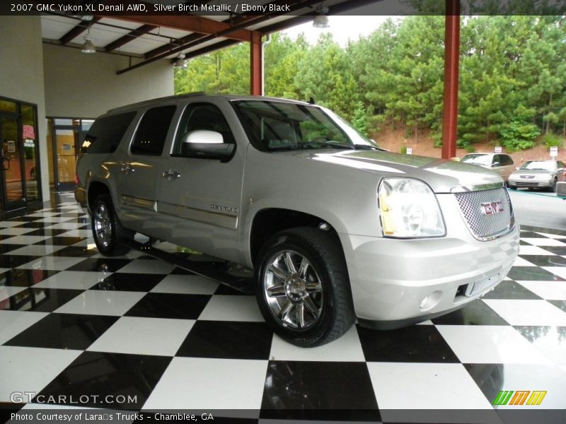Silver Birch Metallic / Ebony Black 2007 GMC Yukon XL Denali AWD