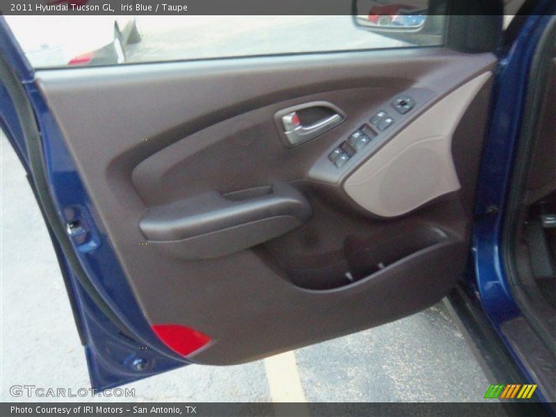 Iris Blue / Taupe 2011 Hyundai Tucson GL