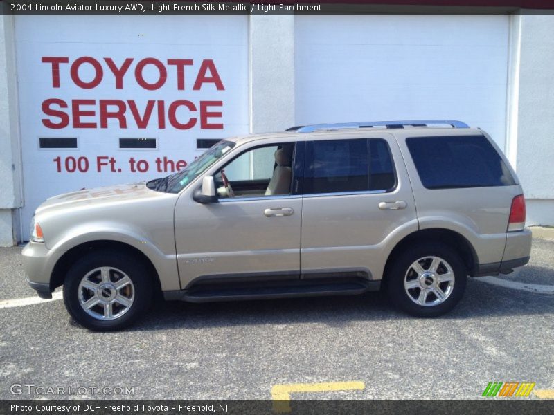 Light French Silk Metallic / Light Parchment 2004 Lincoln Aviator Luxury AWD