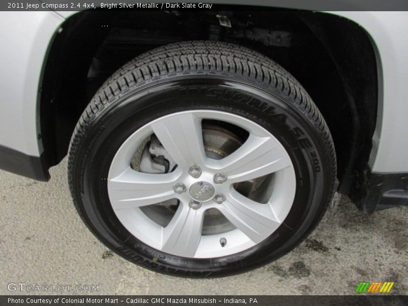 Bright Silver Metallic / Dark Slate Gray 2011 Jeep Compass 2.4 4x4