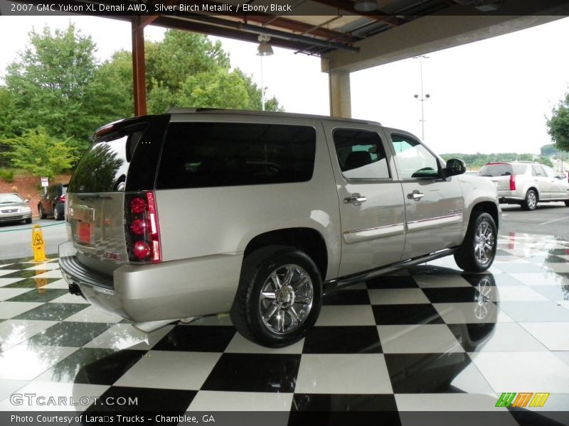 Silver Birch Metallic / Ebony Black 2007 GMC Yukon XL Denali AWD