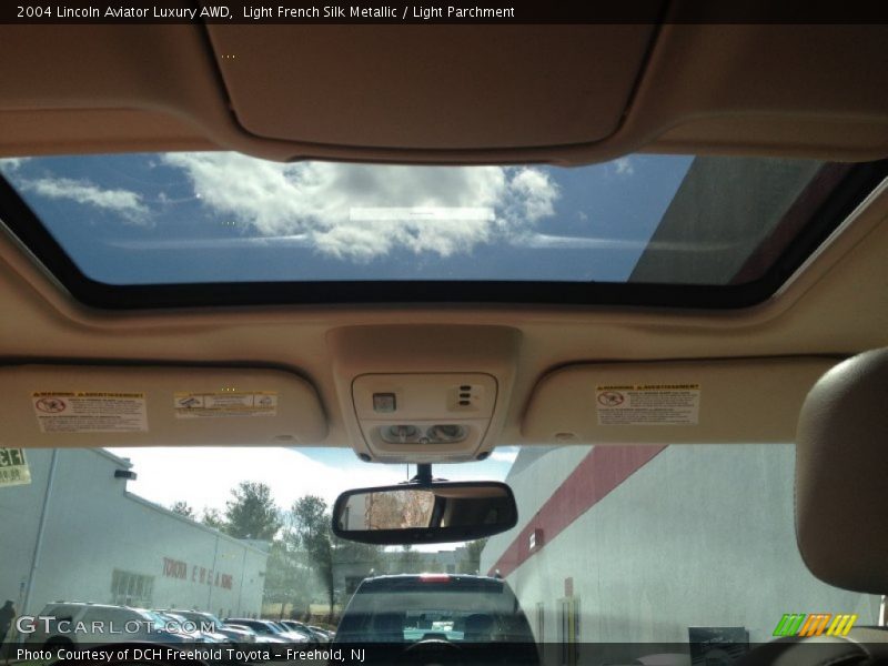 Light French Silk Metallic / Light Parchment 2004 Lincoln Aviator Luxury AWD