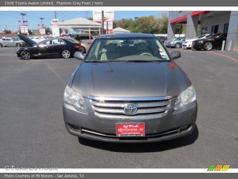 Phantom Gray Pearl / Ivory 2006 Toyota Avalon Limited