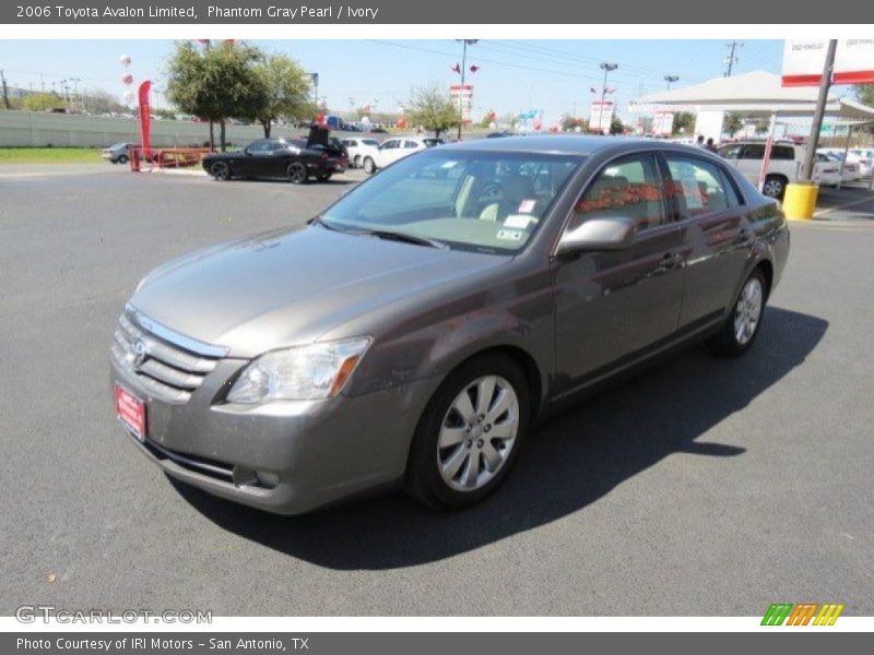 Phantom Gray Pearl / Ivory 2006 Toyota Avalon Limited