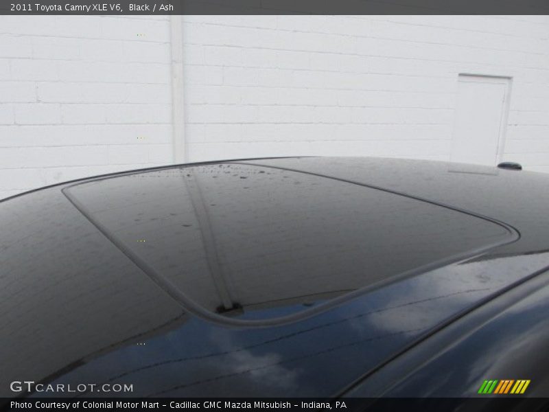 Black / Ash 2011 Toyota Camry XLE V6