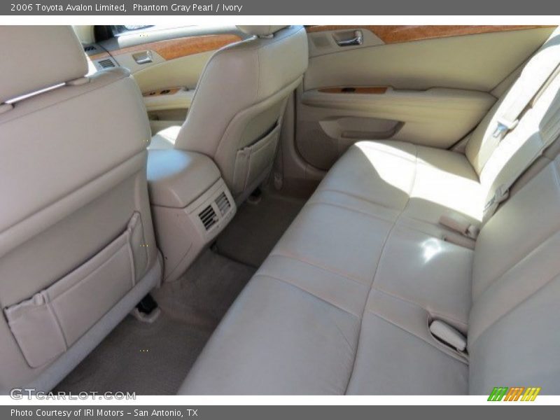 Phantom Gray Pearl / Ivory 2006 Toyota Avalon Limited
