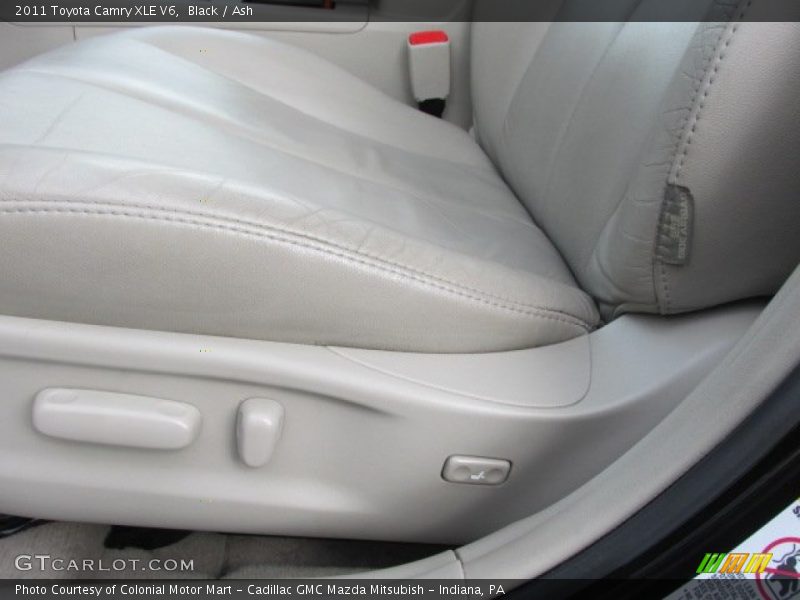 Black / Ash 2011 Toyota Camry XLE V6