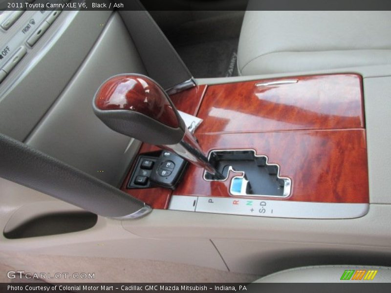 Black / Ash 2011 Toyota Camry XLE V6