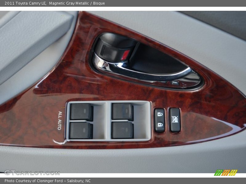 Magnetic Gray Metallic / Bisque 2011 Toyota Camry LE