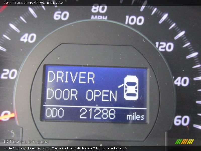 Black / Ash 2011 Toyota Camry XLE V6