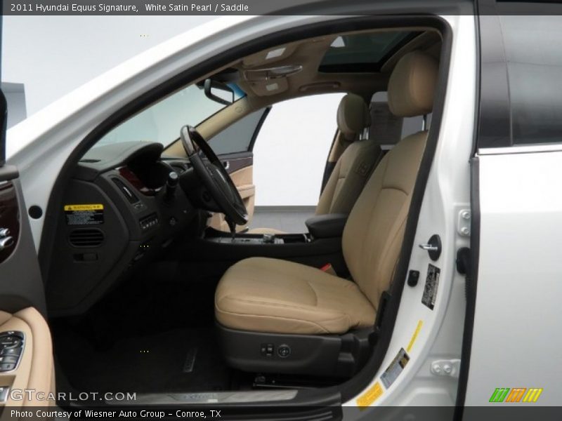 White Satin Pearl / Saddle 2011 Hyundai Equus Signature