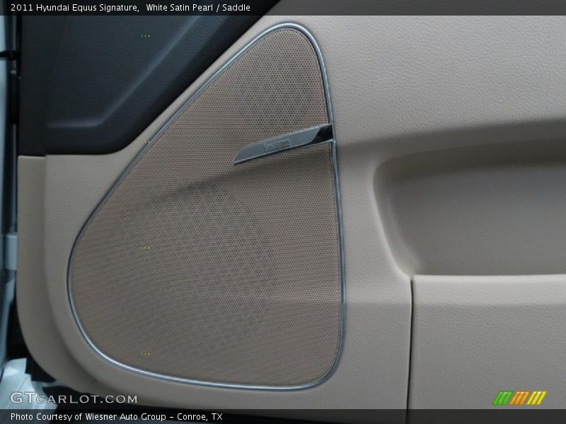 White Satin Pearl / Saddle 2011 Hyundai Equus Signature