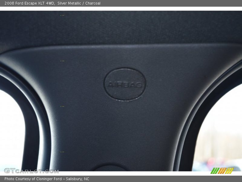 Silver Metallic / Charcoal 2008 Ford Escape XLT 4WD