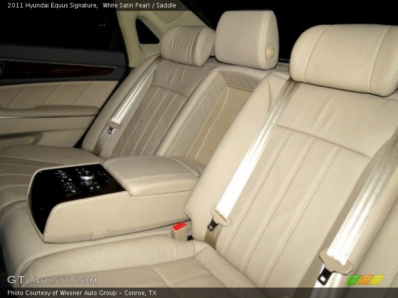 White Satin Pearl / Saddle 2011 Hyundai Equus Signature