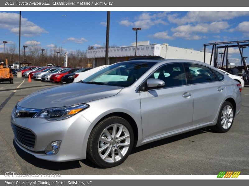 Classic Silver Metallic / Light Gray 2013 Toyota Avalon XLE