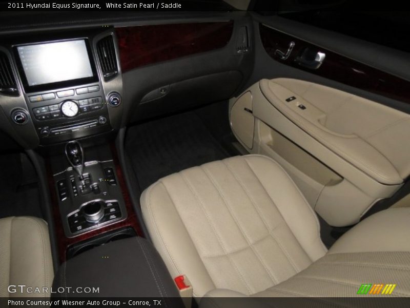 White Satin Pearl / Saddle 2011 Hyundai Equus Signature