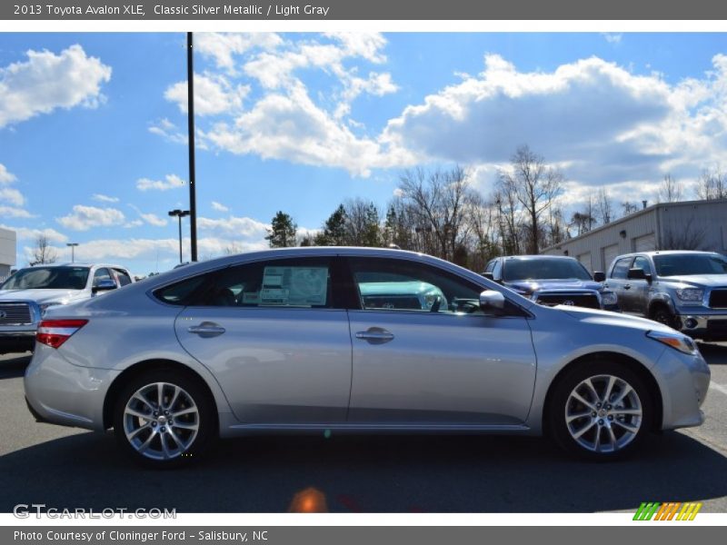 Classic Silver Metallic / Light Gray 2013 Toyota Avalon XLE