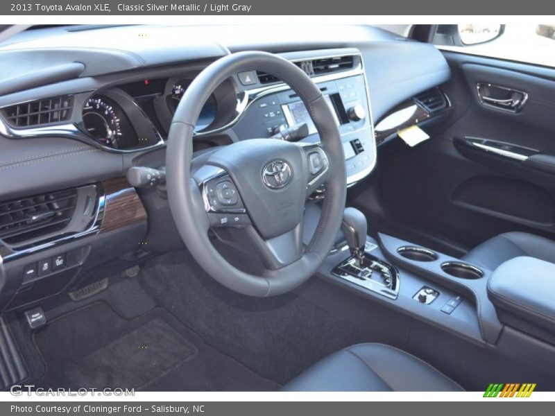 Classic Silver Metallic / Light Gray 2013 Toyota Avalon XLE