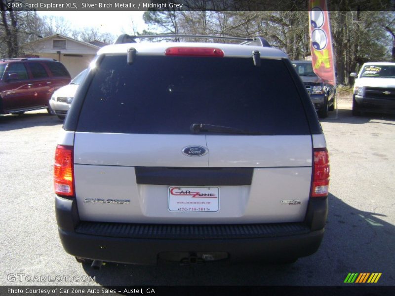 Silver Birch Metallic / Midnight Grey 2005 Ford Explorer XLS