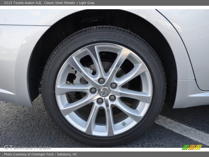 Classic Silver Metallic / Light Gray 2013 Toyota Avalon XLE