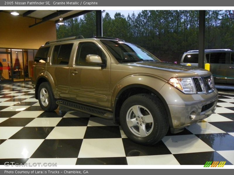 Granite Metallic / Graphite 2005 Nissan Pathfinder SE