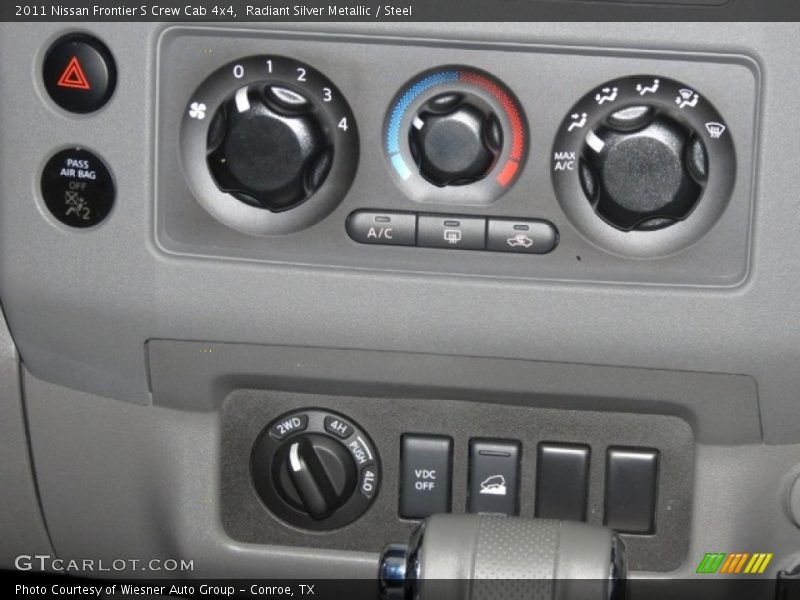 Radiant Silver Metallic / Steel 2011 Nissan Frontier S Crew Cab 4x4