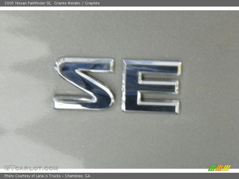 Granite Metallic / Graphite 2005 Nissan Pathfinder SE