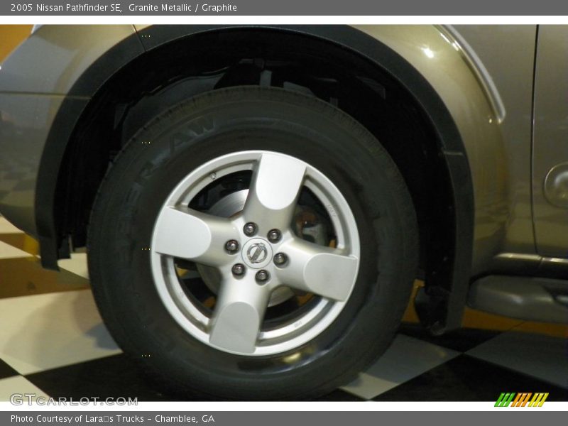 Granite Metallic / Graphite 2005 Nissan Pathfinder SE