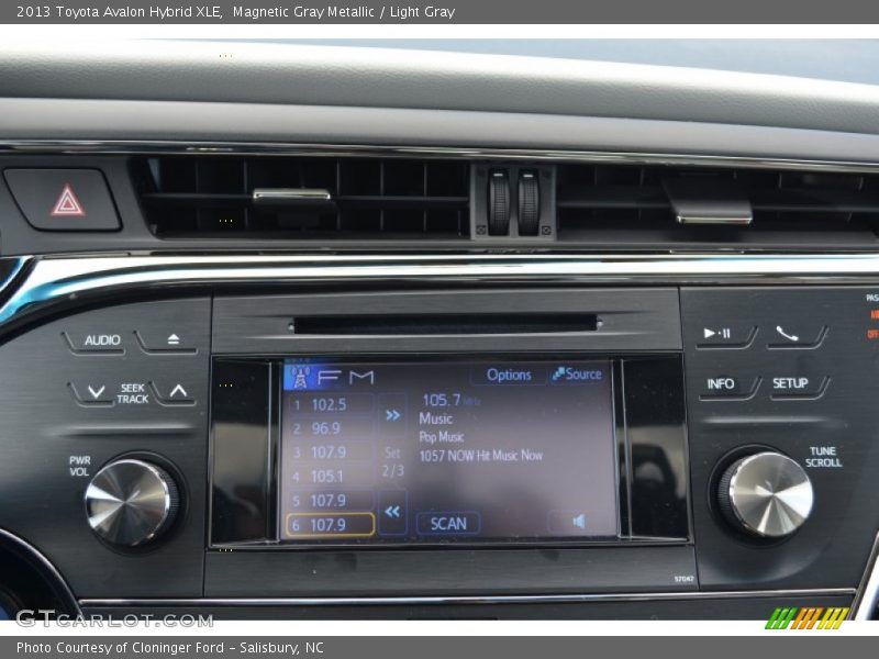 Magnetic Gray Metallic / Light Gray 2013 Toyota Avalon Hybrid XLE