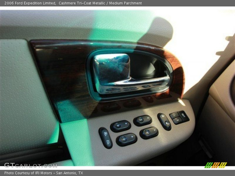 Cashmere Tri-Coat Metallic / Medium Parchment 2006 Ford Expedition Limited