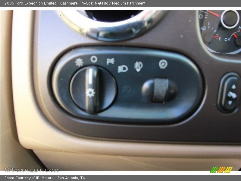 Cashmere Tri-Coat Metallic / Medium Parchment 2006 Ford Expedition Limited