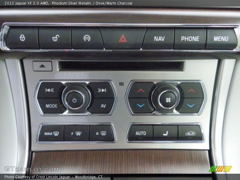 Controls of 2013 XF 3.0 AWD