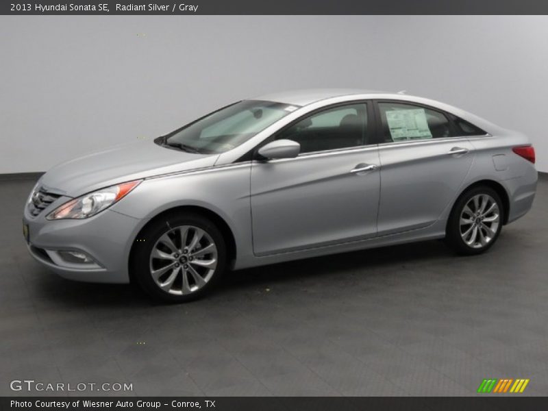 Radiant Silver / Gray 2013 Hyundai Sonata SE