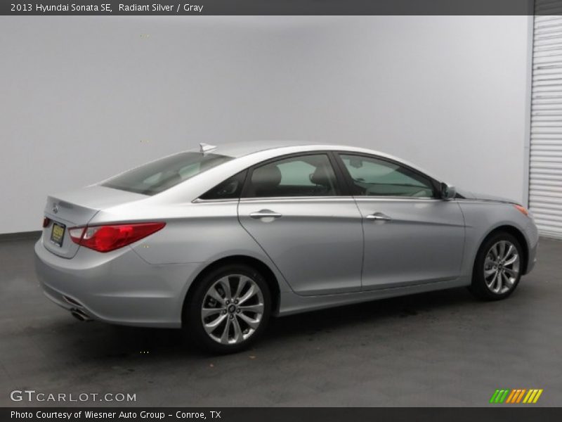 Radiant Silver / Gray 2013 Hyundai Sonata SE