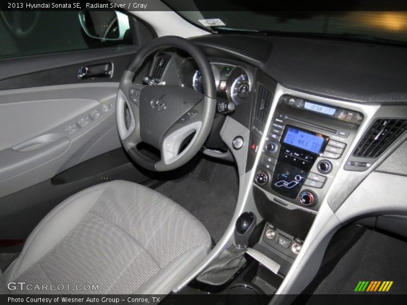Radiant Silver / Gray 2013 Hyundai Sonata SE