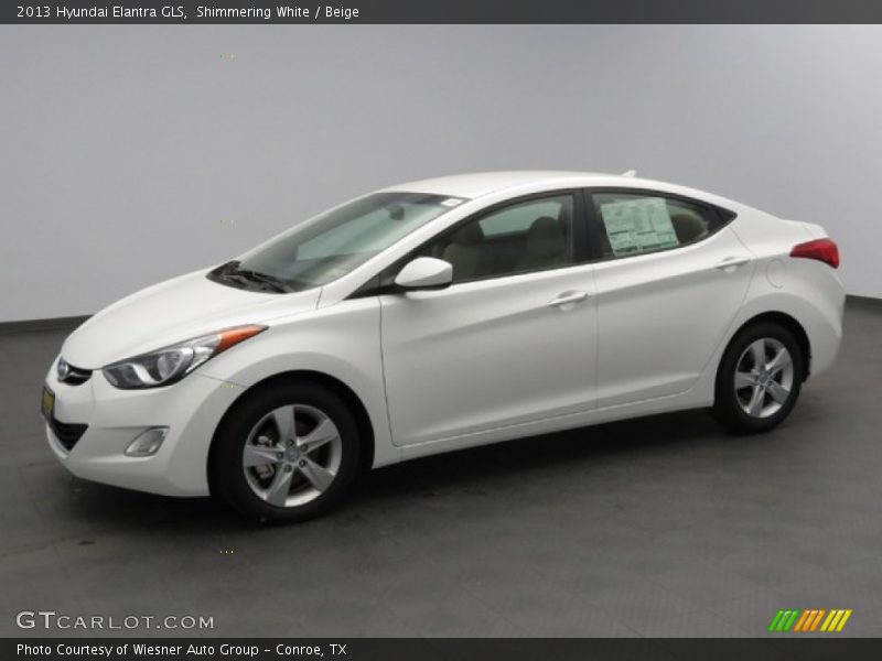 Front 3/4 View of 2013 Elantra GLS