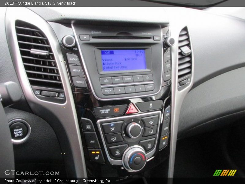 Silver / Black 2013 Hyundai Elantra GT