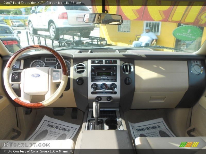 Carbon Metallic / Stone 2007 Ford Expedition XLT