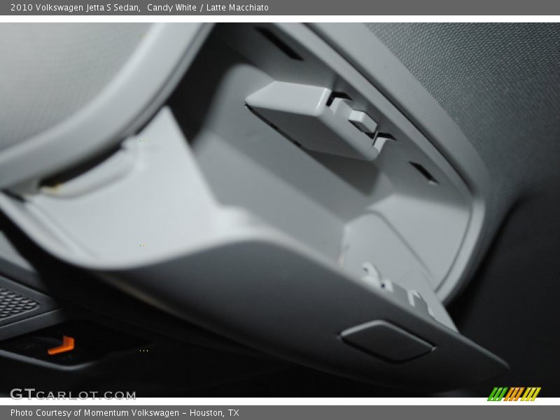 Candy White / Latte Macchiato 2010 Volkswagen Jetta S Sedan