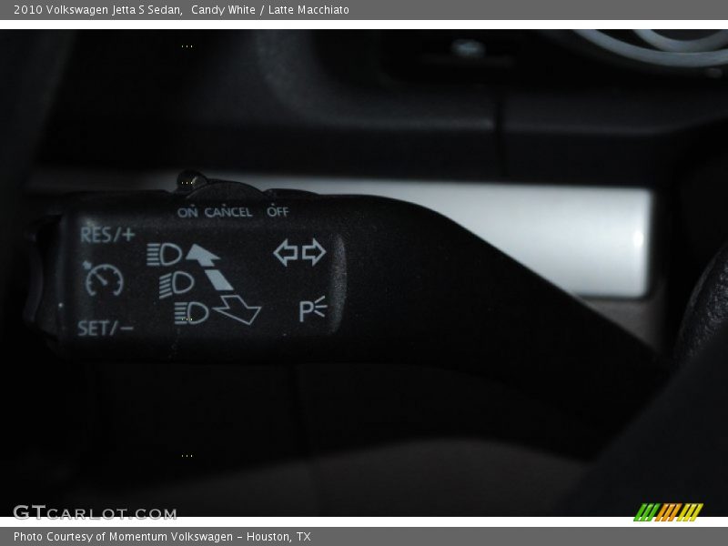 Candy White / Latte Macchiato 2010 Volkswagen Jetta S Sedan