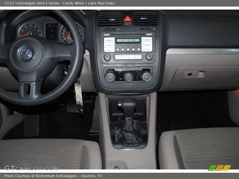 Candy White / Latte Macchiato 2010 Volkswagen Jetta S Sedan