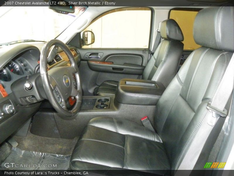 Silver Birch Metallic / Ebony 2007 Chevrolet Avalanche LTZ 4WD
